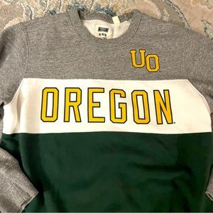 University of Oregon crewneck size M